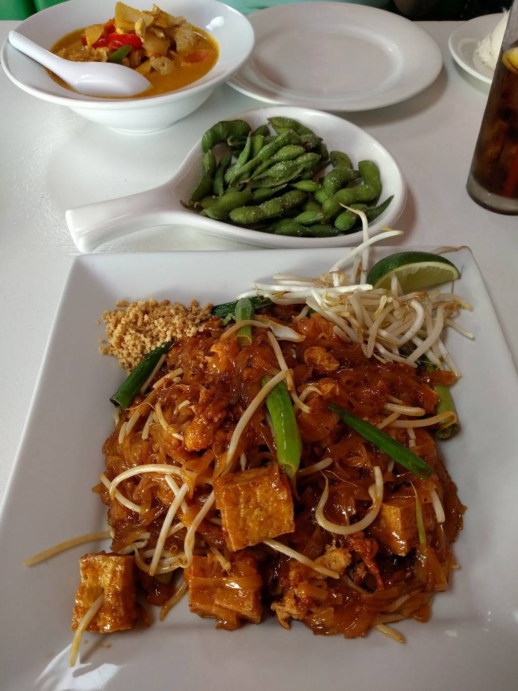 Spice Up Thai Eatery | restaurant | 6329, 10676 Balboa Blvd, Granada Hills, CA 91344, USA | 8183663124 OR +1 818-366-3124