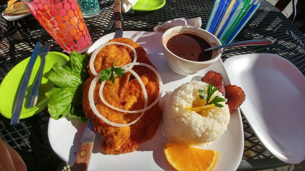 Habana Libre Restaurant | restaurant | 1440 W Chicago Ave, Chicago, IL 60642, USA | 3122433303 OR +1 312-243-3303