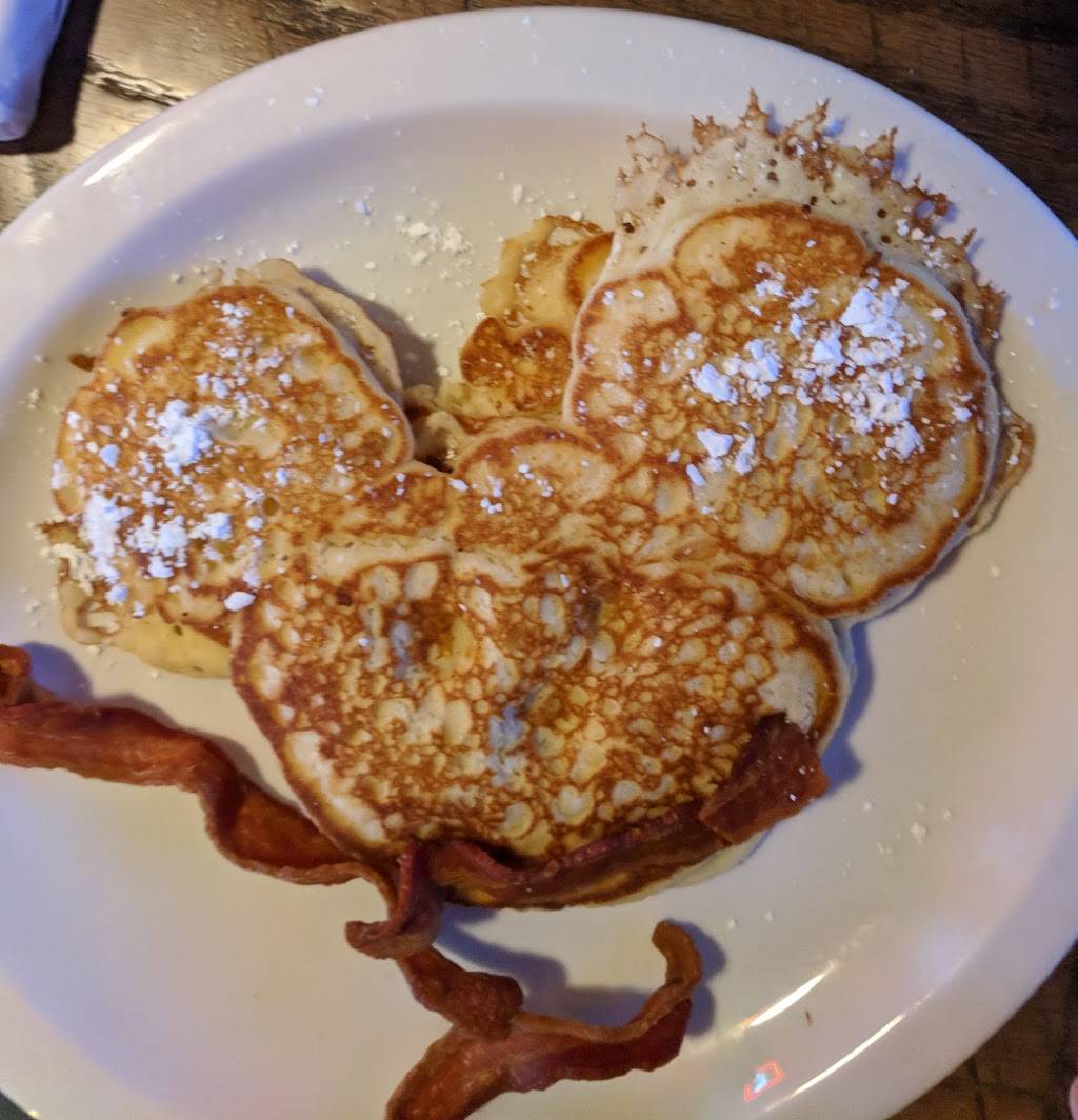 Chardon Tavern and Grill | restaurant | 1207, 405 Water St, Chardon, OH 44024, USA | 4402861987 OR +1 440-286-1987