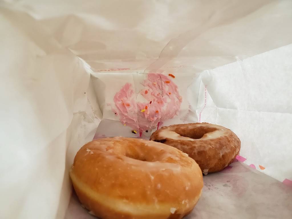 Dunkin’ | bakery | 9595 Zachary Ln N, Maple Grove, MN 55369, USA | 7632738814 OR +1 763-273-8814