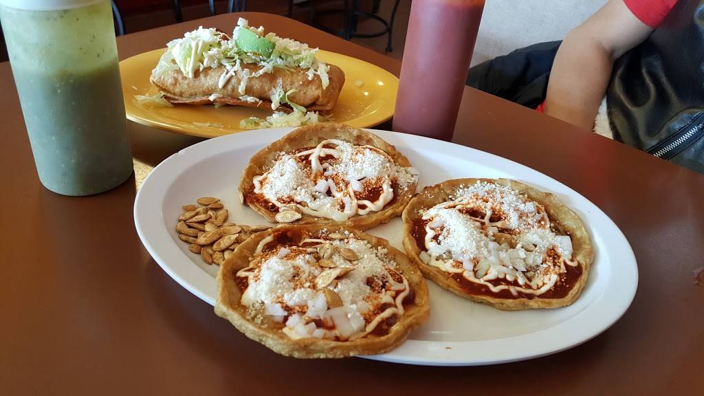 Minnas Restaurant | restaurant | 5046 W Armitage Ave, Chicago, IL 60639, USA | 7734177602 OR +1 773-417-7602