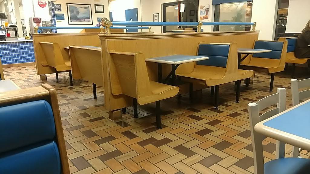 Bakers Drive-Thru | restaurant | 15083 Bear Valley Rd, Hesperia, CA 92345, USA | 9098845233 OR +1 909-884-5233