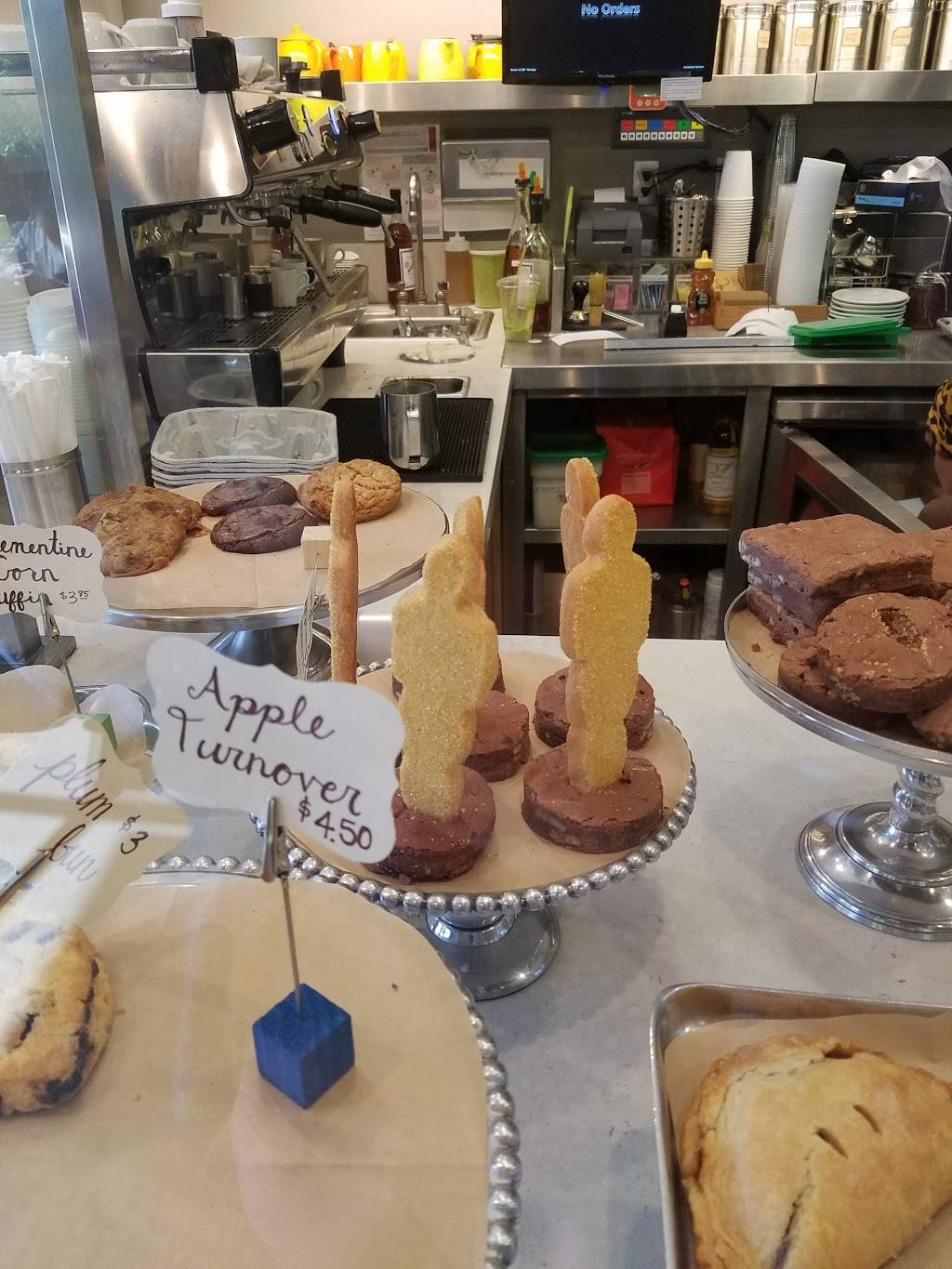 Clementine | cafe | 9346 Civic Center Dr, Beverly Hills, CA 90210, USA | 3104610600 OR +1 310-461-0600