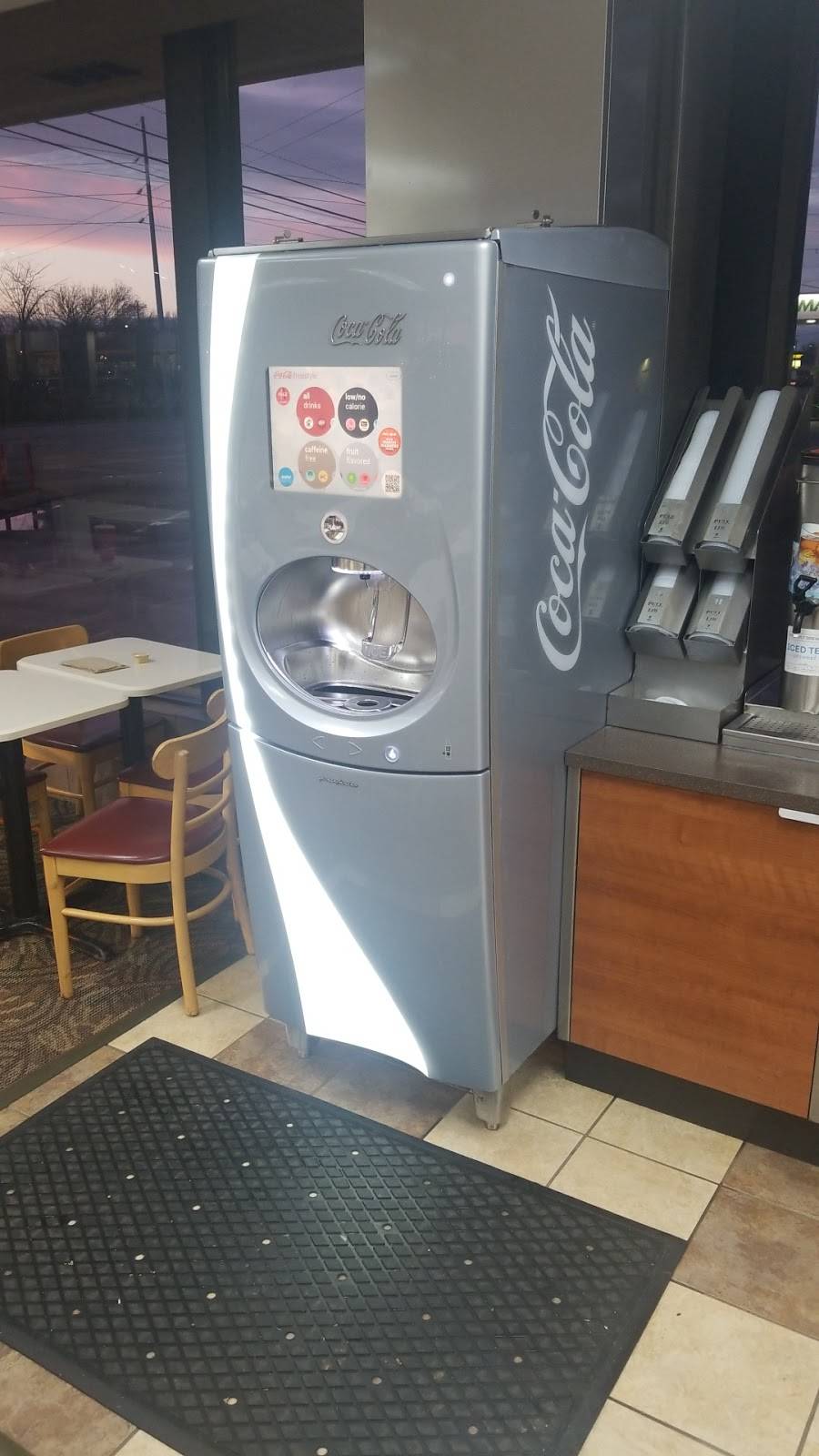 Wendys | restaurant | 807 S. Cumberland_Street, Lebanon, TN 37087, USA | 6154449709 OR +1 615-444-9709