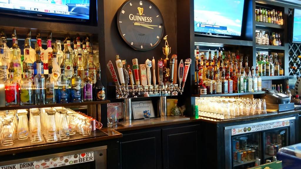 Patricks Pub | restaurant | 606 3rd Ave, Watervliet, NY 12189, USA | 5182383687 OR +1 518-238-3687