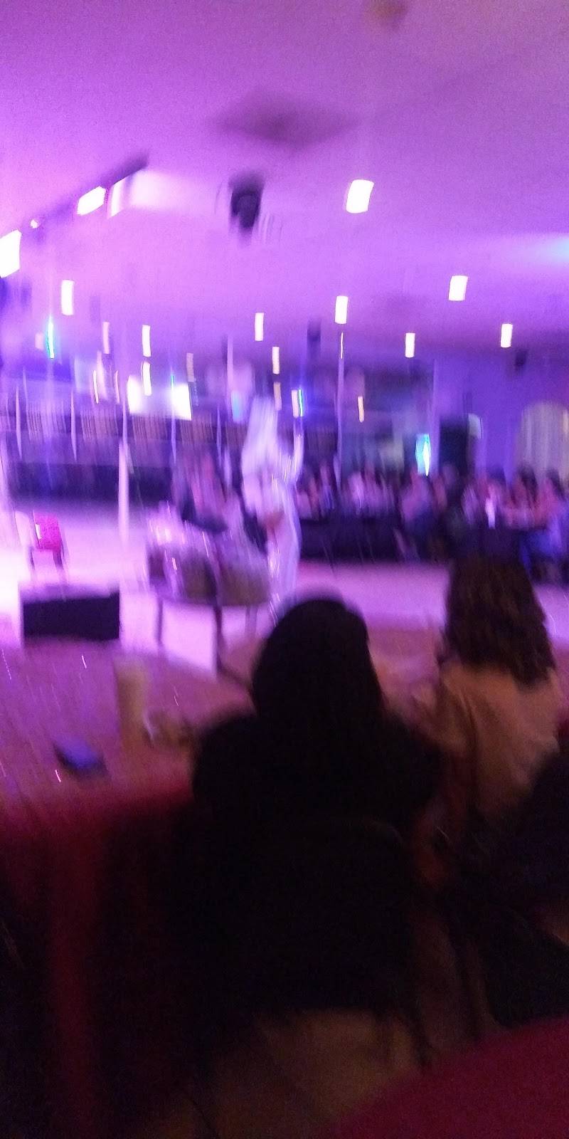 Mariscos El Tambor | restaurant | 4440 S 19th Ave, Phoenix, AZ 85041, USA | 6025658811 OR +1 602-565-8811