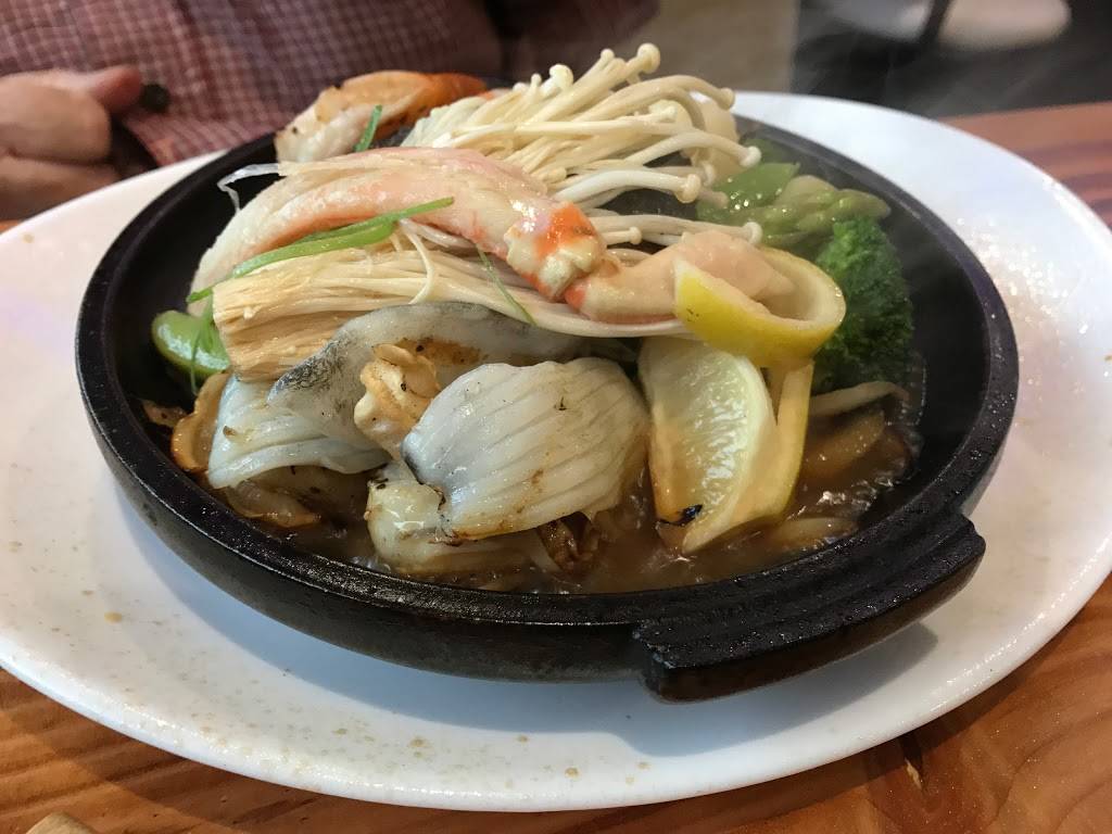 Dai Sushi | restaurant | 8 Pleasantville Rd, Pleasantville, NY 10570, USA | 9147690638 OR +1 914-769-0638