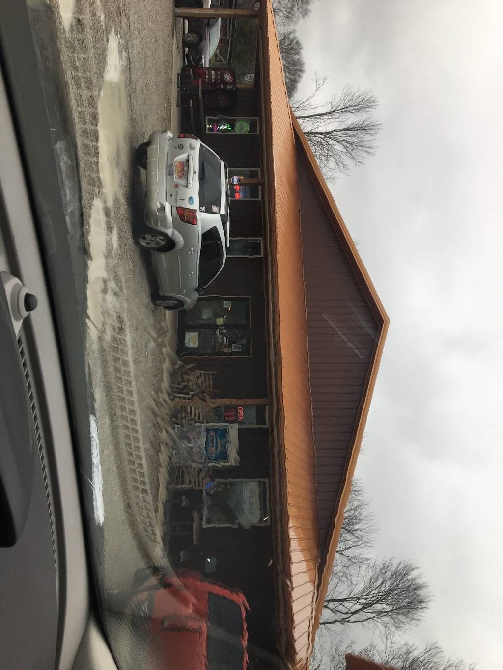 Northcutt Family Market | restaurant | 2521 TN-50, Pelham, TN 37366, USA | 9314672888 OR +1 931-467-2888