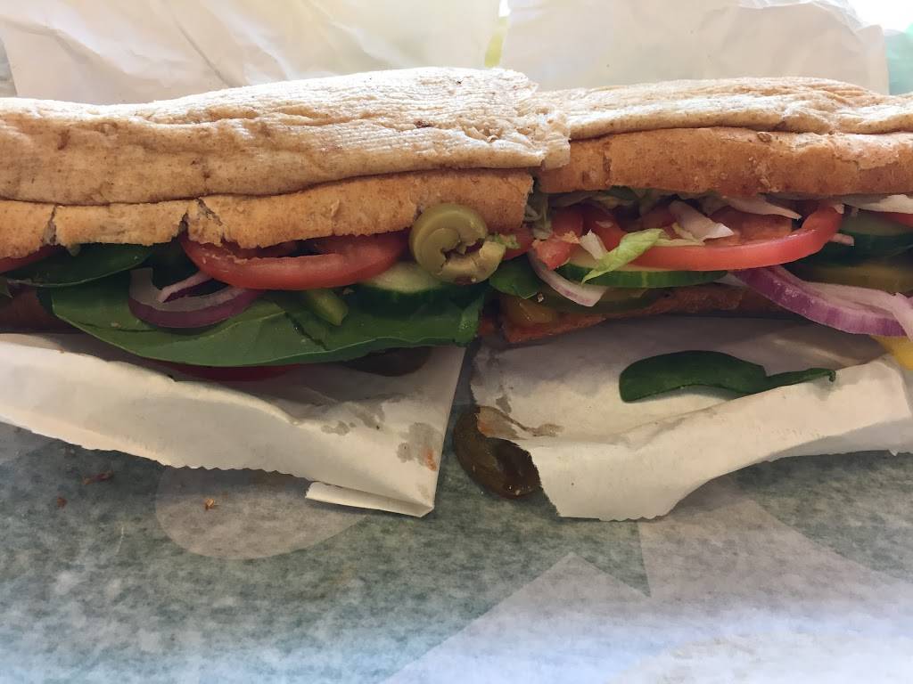 Subway | meal takeaway | 5636 Glen Erin Dr Unit 2A, Mississauga, ON L5M 6B1, Canada | 9058584789 OR +1 905-858-4789