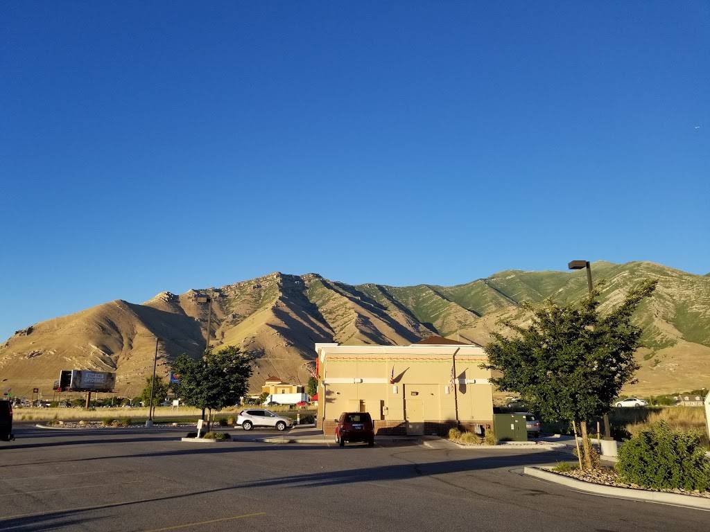 Del Taco | meal takeaway | 1428 Arimo Rd, Lake Point, UT 84074, USA | 8012507123 OR +1 801-250-7123