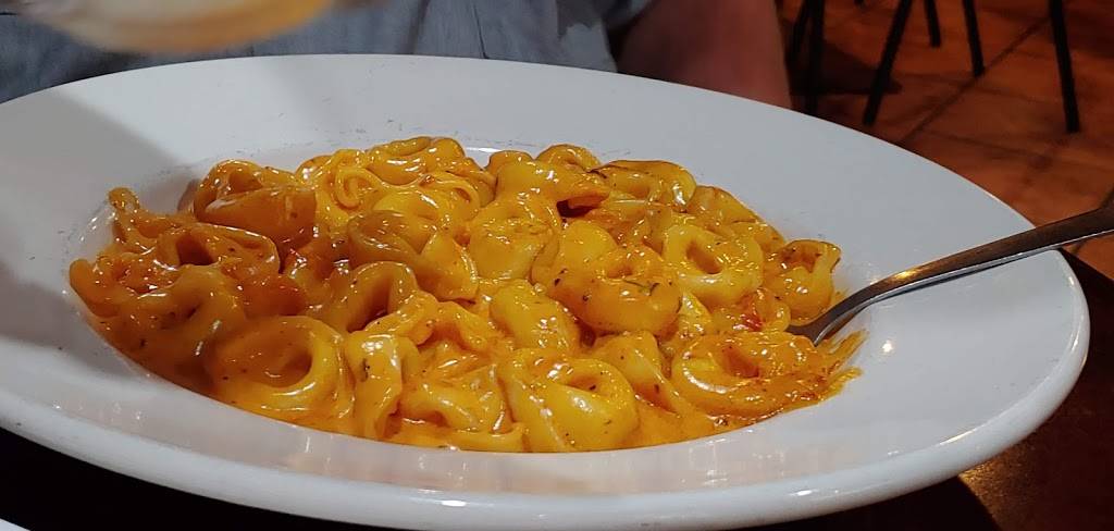 Bella Roma Italiano Ristorante | restaurant | 1831 NW Cache Rd, Lawton, OK 73507, USA | 5803537662 OR +1 580-353-7662