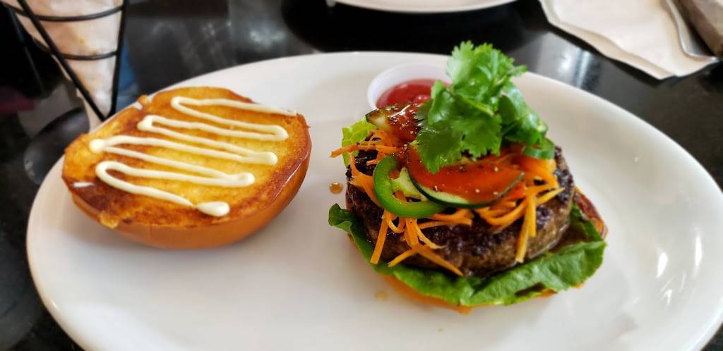 The Burger Palace | restaurant | 2800 Sage Rd #1100, Houston, TX 77056, USA | 7138779700 OR +1 713-877-9700