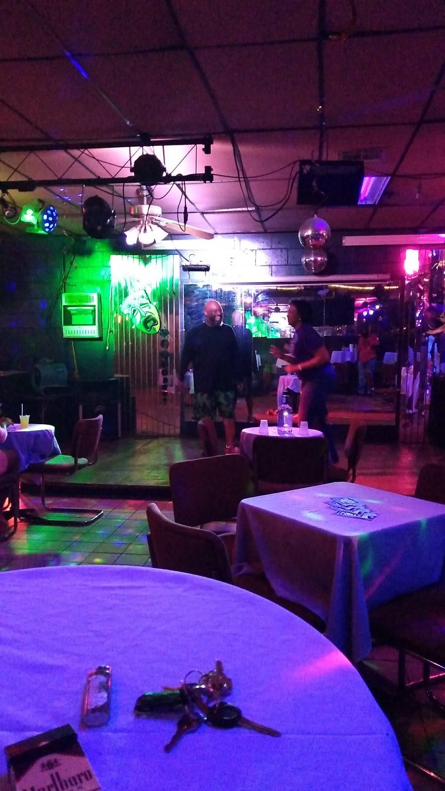 West Restaurant & Lounge | restaurant | 3430 W Capitol St # A, Jackson, MS 39209, USA | 6019487680 OR +1 601-948-7680