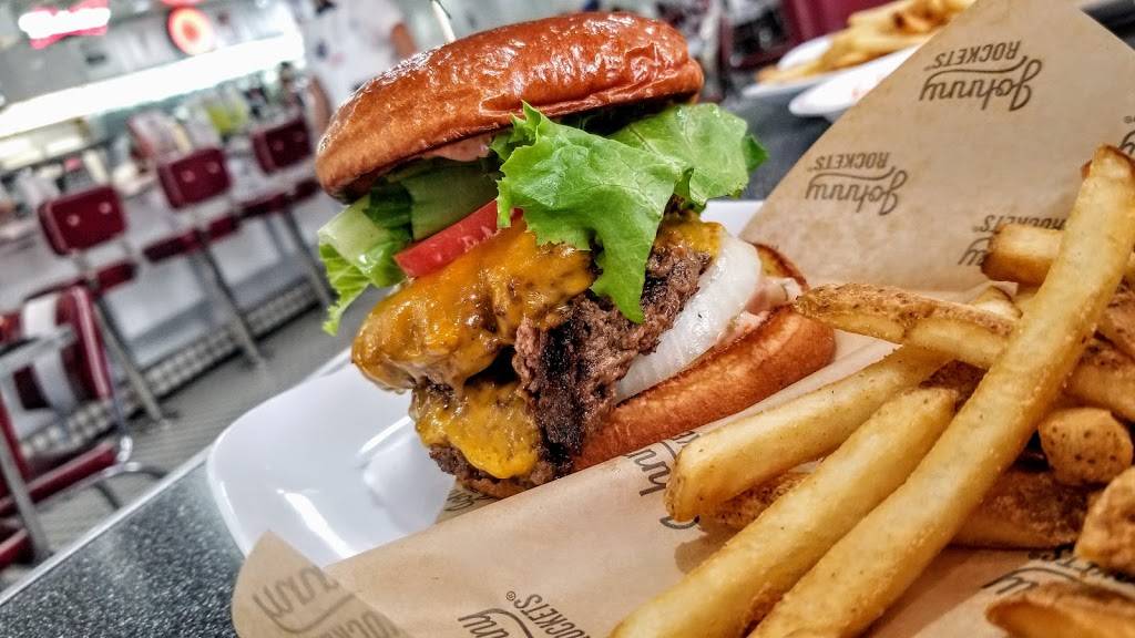 Johnny Rockets | restaurant | 976 Old Mill Run, The Villages, FL 32162, USA | 3522590051 OR +1 352-259-0051