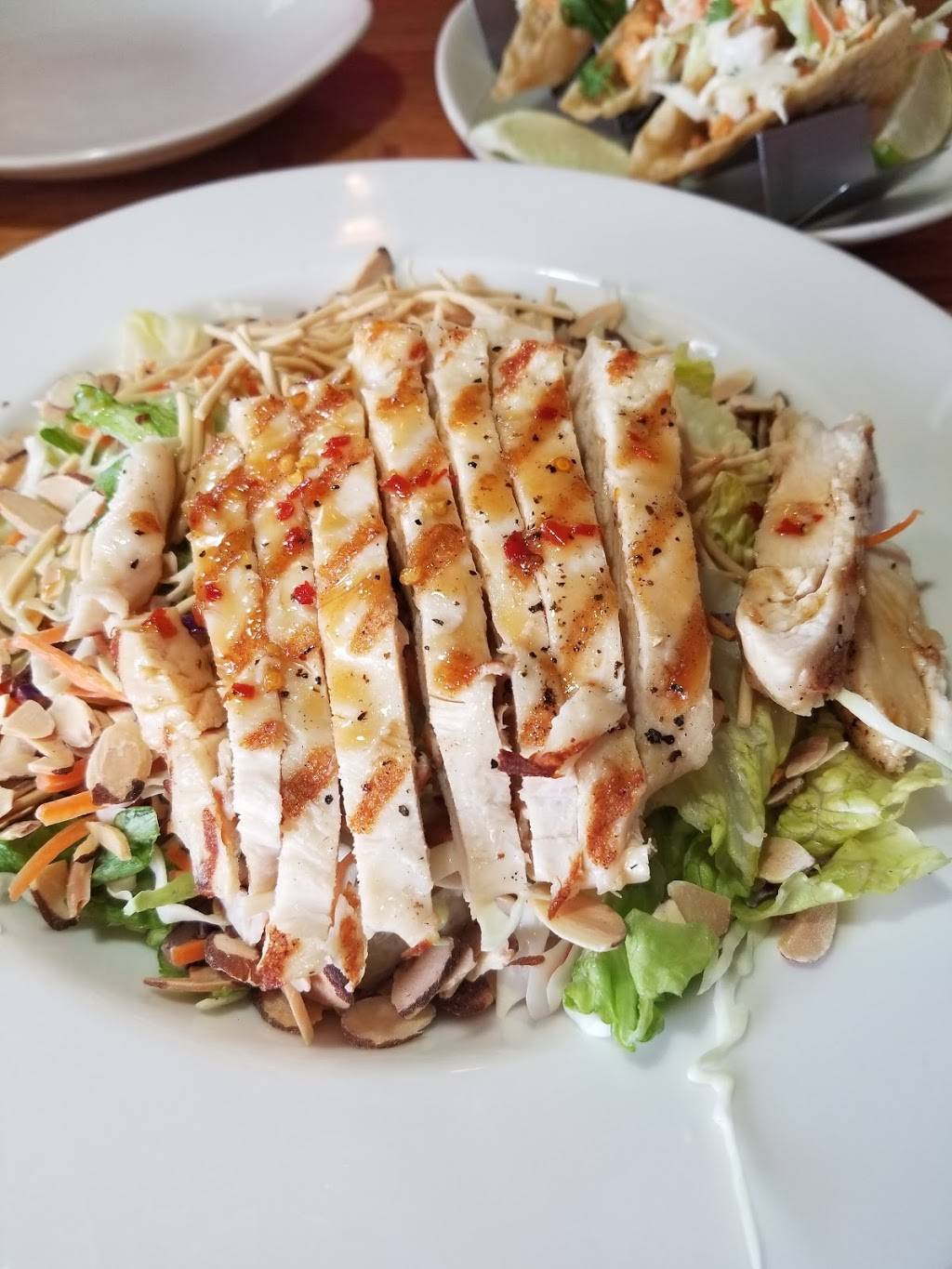 Applebees Grill + Bar | restaurant | 6211 NW Cache Rd, Lawton, OK 73505, USA | 5805368600 OR +1 580-536-8600