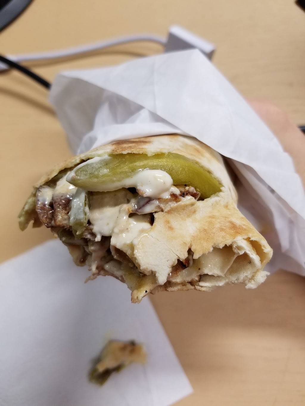 Highland Halal Shawarma | restaurant | 200 Highland Rd W, Kitchener, ON N2M 3C2, Canada | 5197418300 OR +1 519-741-8300