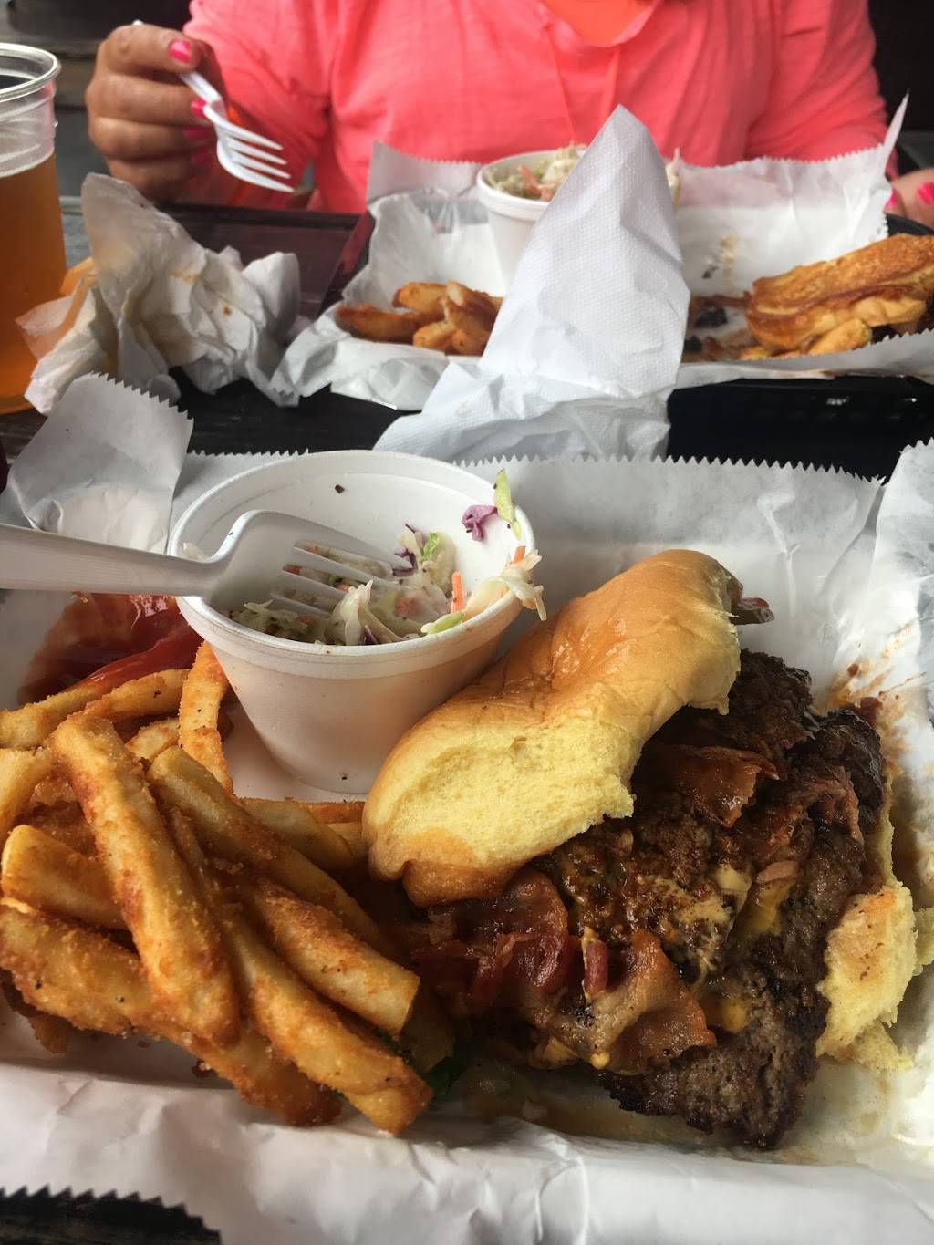 Burgerque LLC | restaurant | 3852 Cleveland Ave, Fort Myers, FL 33901, USA | 2392775700 OR +1 239-277-5700