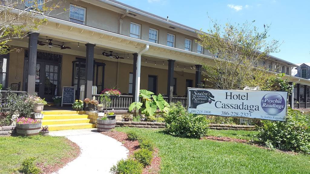 Cassadaga Hotel | restaurant | 355 Cassadaga Rd, Lake Helen, FL 32744, USA | 3862282323 OR +1 386-228-2323