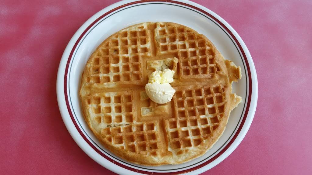 Huddle House | meal takeaway | 994 Ann Rutledge Dr, Williamsville, IL 62693, USA | 2175662067 OR +1 217-566-2067