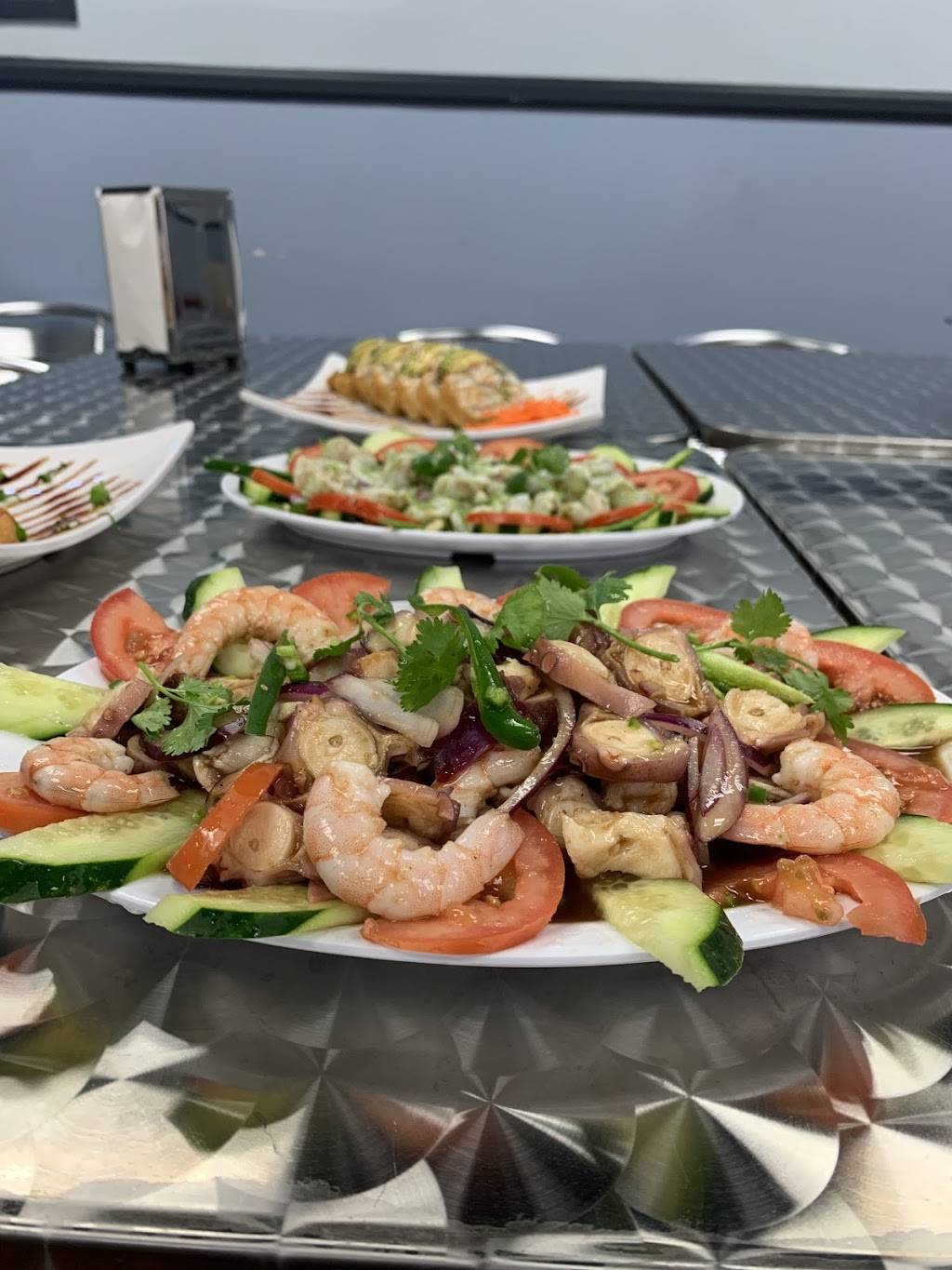 Mariscos los socios | restaurant | 404 S Vine Ave, Ontario, CA 91762, USA | 9099062030 OR +1 909-906-2030