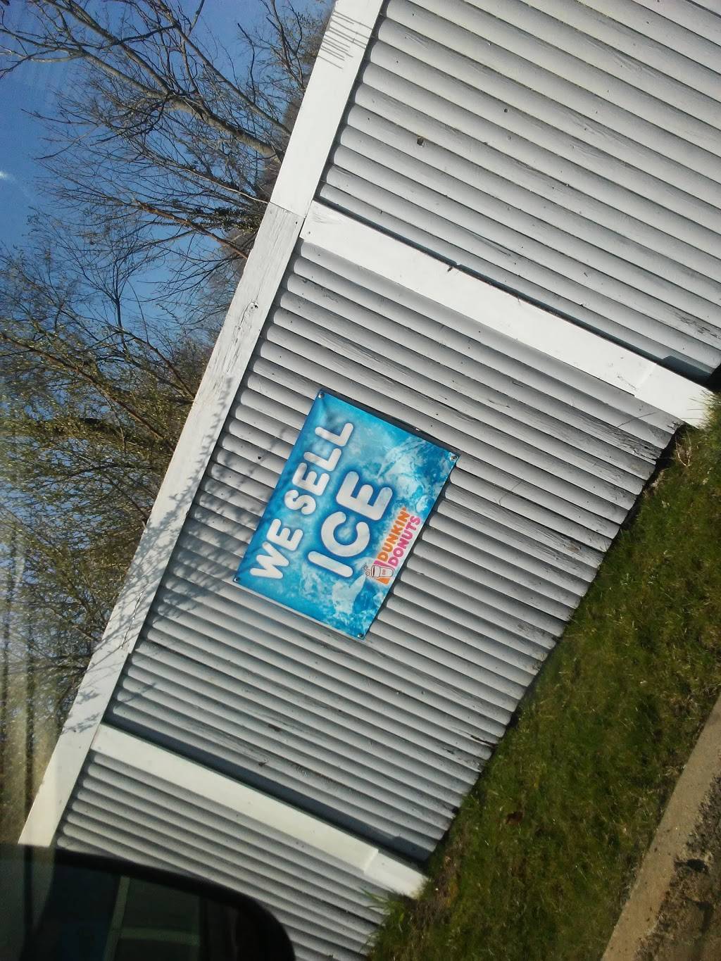 Dunkin | bakery | 704 Foxon Rd, East Haven, CT 06513, USA | 2034690207 OR +1 203-469-0207