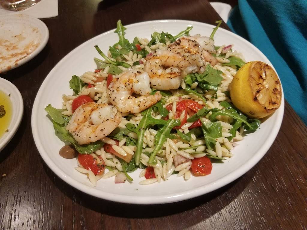 Carrabbas Italian Grill | restaurant | 3340 W Henrietta Rd, Rochester, NY 14623, USA | 5852926120 OR +1 585-292-6120