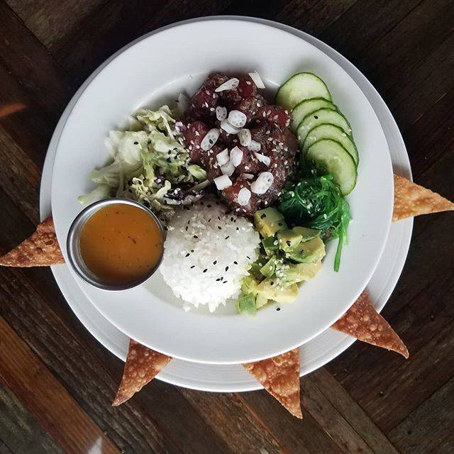 The Social Bar and Grill | restaurant | 1715 Dock St, Tacoma, WA 98402, USA | 2533013835 OR +1 253-301-3835