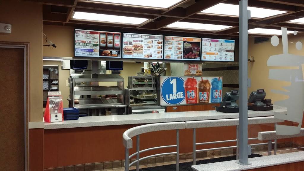Burger King | restaurant | 752 Lagrange, South Haven, MI 49090, USA | 2696372582 OR +1 269-637-2582