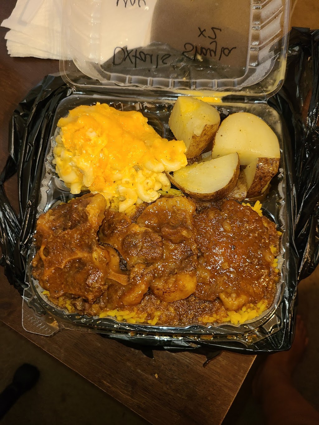 Crabs On The Run | restaurant | 1174 Capital Cir SE, Tallahassee, FL 32301, USA | 8504023136 OR +1 850-402-3136