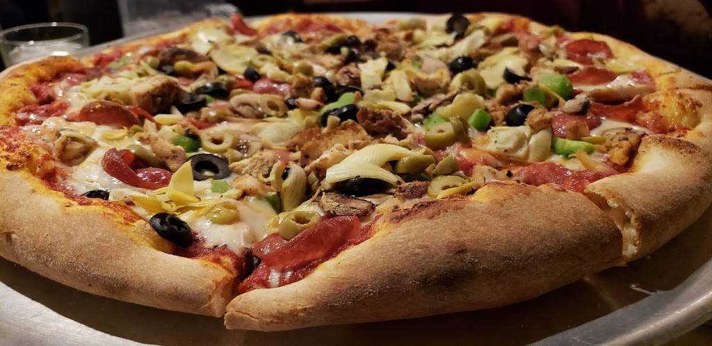 Mama Mia Livonia | restaurant | 27770 Plymouth Rd, Livonia, MI 48150, USA | 7344271000 OR +1 734-427-1000