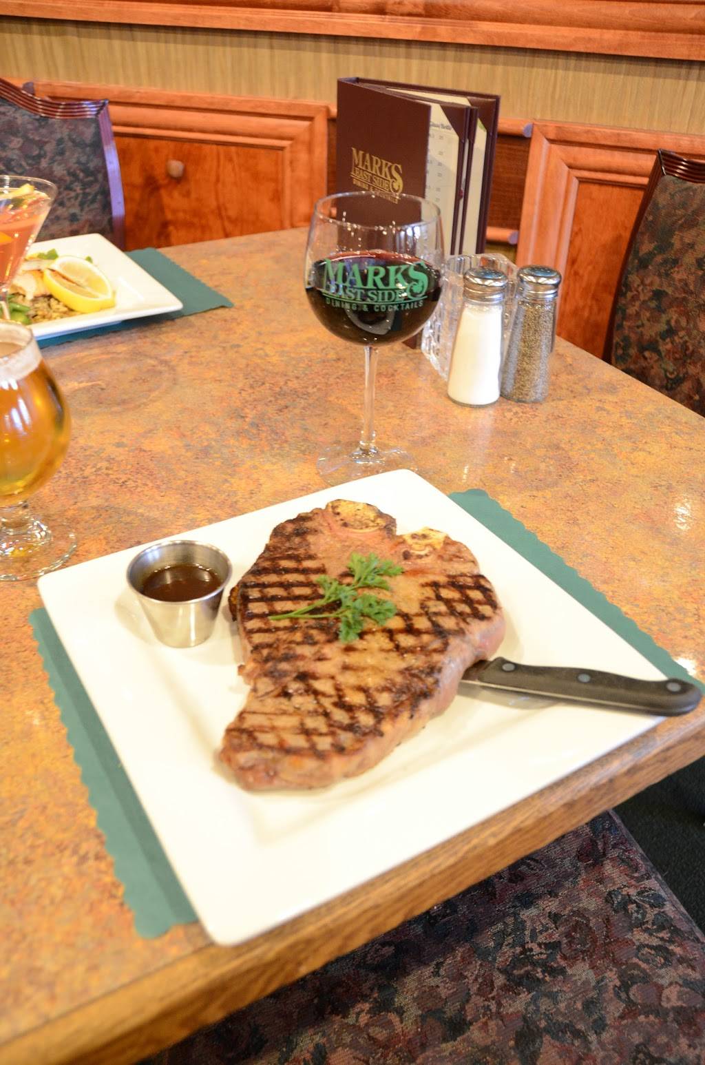 Marks East Side | restaurant | 1405 E Wisconsin Ave, Appleton, WI 54911, USA | 9207333600 OR +1 920-733-3600