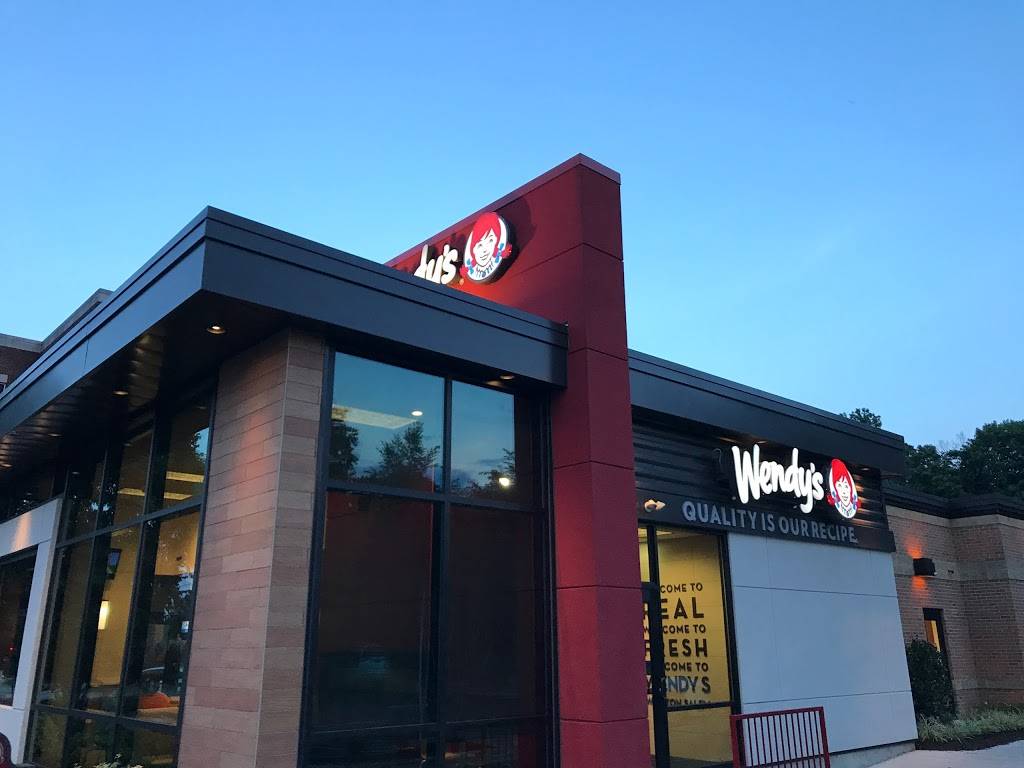 Wendys | restaurant | 2218 Cloverdale Ave, Winston-Salem, NC 27103, USA | 3367212040 OR +1 336-721-2040