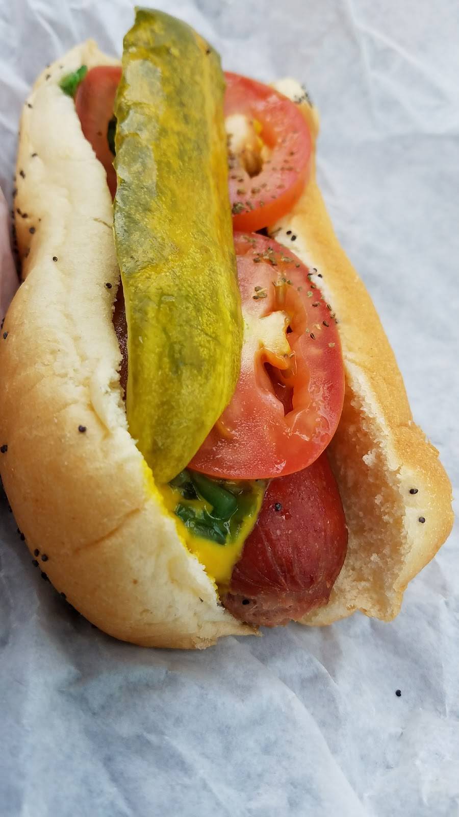 Martinos Italian Beef and Hot Dogs | meal takeaway | 1215 W Layton Ave, Milwaukee, WI 53221, USA | 4142815580 OR +1 414-281-5580