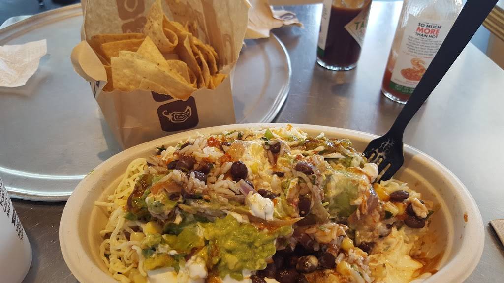 Chipotle Mexican Grill | restaurant | 2701 39th Ave NE Ste E128, Minneapolis, MN 55421, USA | 6127895000 OR +1 612-789-5000