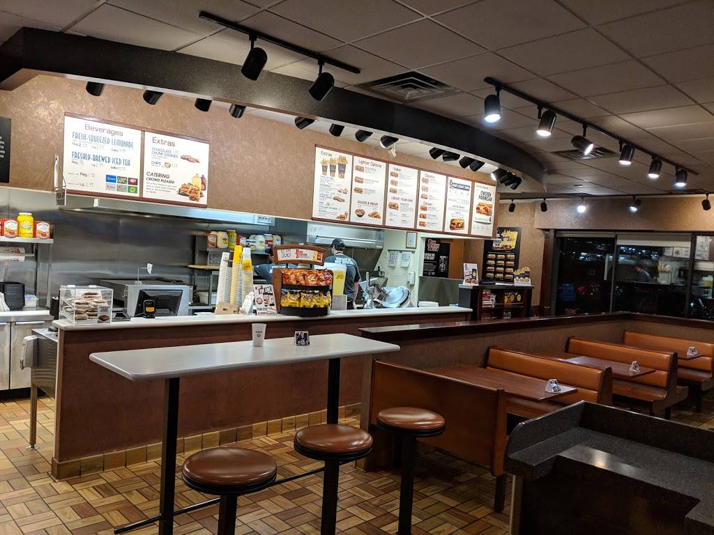 Penn Station East Coast Subs | meal takeaway | 7950 Hosbrook Rd, Cincinnati, OH 45243, USA | 5138917575 OR +1 513-891-7575