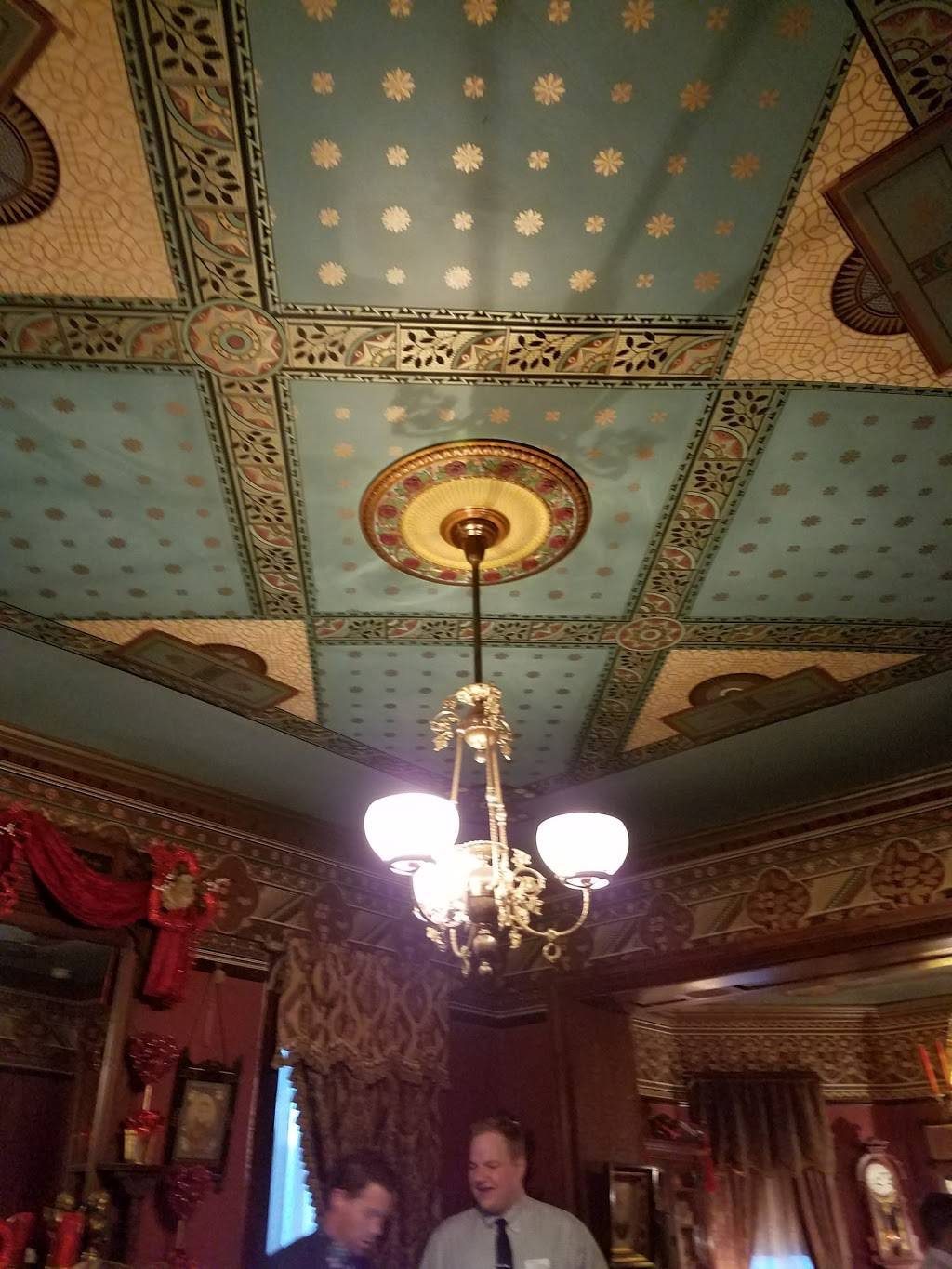 JC Wyatt House | restaurant | 1309 Felix St, St Joseph, MO 64501, USA | 8166761004 OR +1 816-676-1004