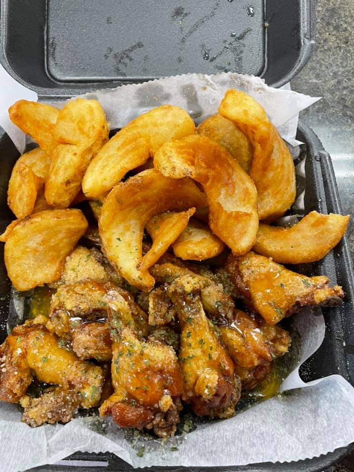 305 Seafood & Wings | restaurant | 701 Eisenhower Pkwy, Macon, GA 31206, USA | 4782597136 OR +1 478-259-7136