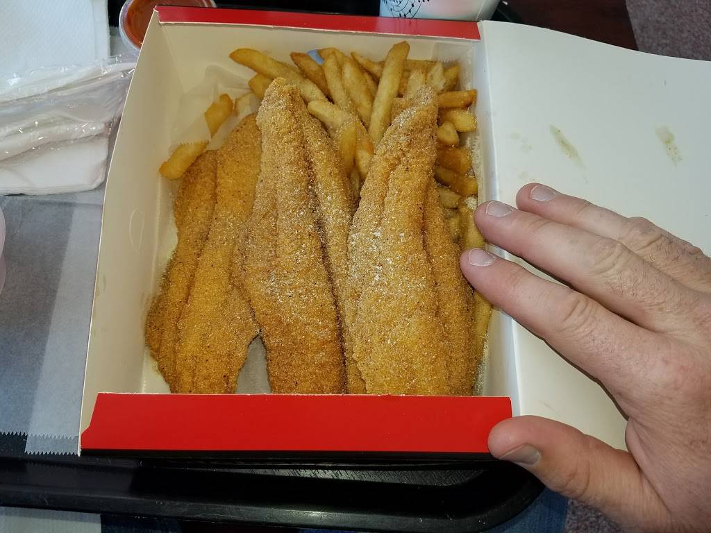 HipHop Fish & Chicken | restaurant | 5230 Moravia Rd, Baltimore, MD 21206, USA | 4108781634 OR +1 410-878-1634