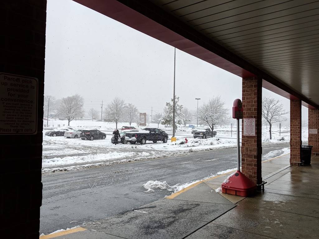 Fox Run Shopping Center | shopping mall | 615 Solomons Island Rd N, Prince Frederick, MD 20678, USA | 6108347287 OR +1 610-834-7287