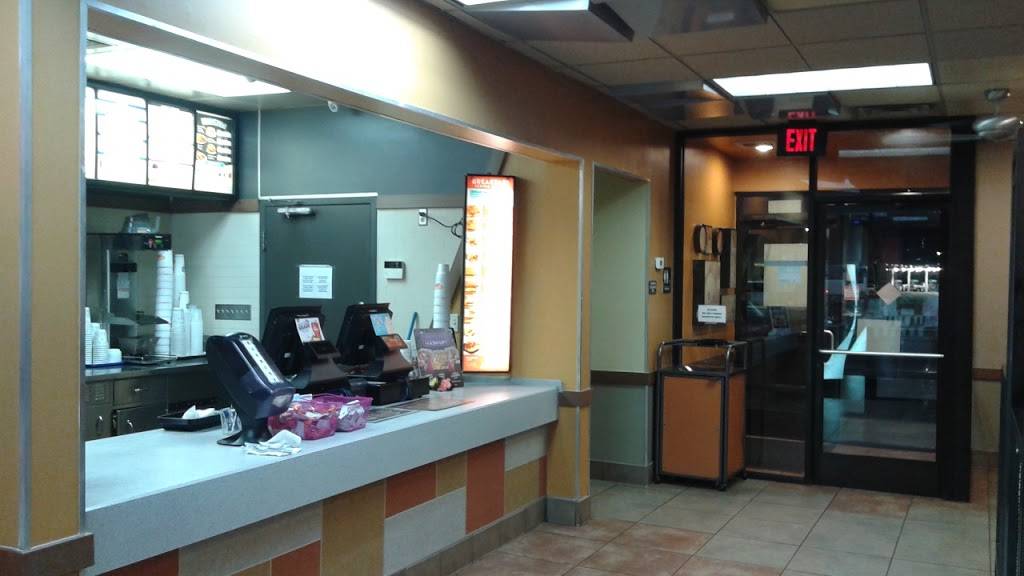 Jack in the Box | restaurant | 2401 SE Green Oaks Blvd, Arlington, TX 76018, USA | 8173753756 OR +1 817-375-3756