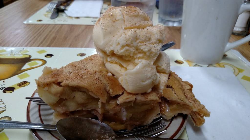 Nancys Village Cafe | cafe | 364 W Main St, Malone, NY 12953, USA | 5184838868 OR +1 518-483-8868