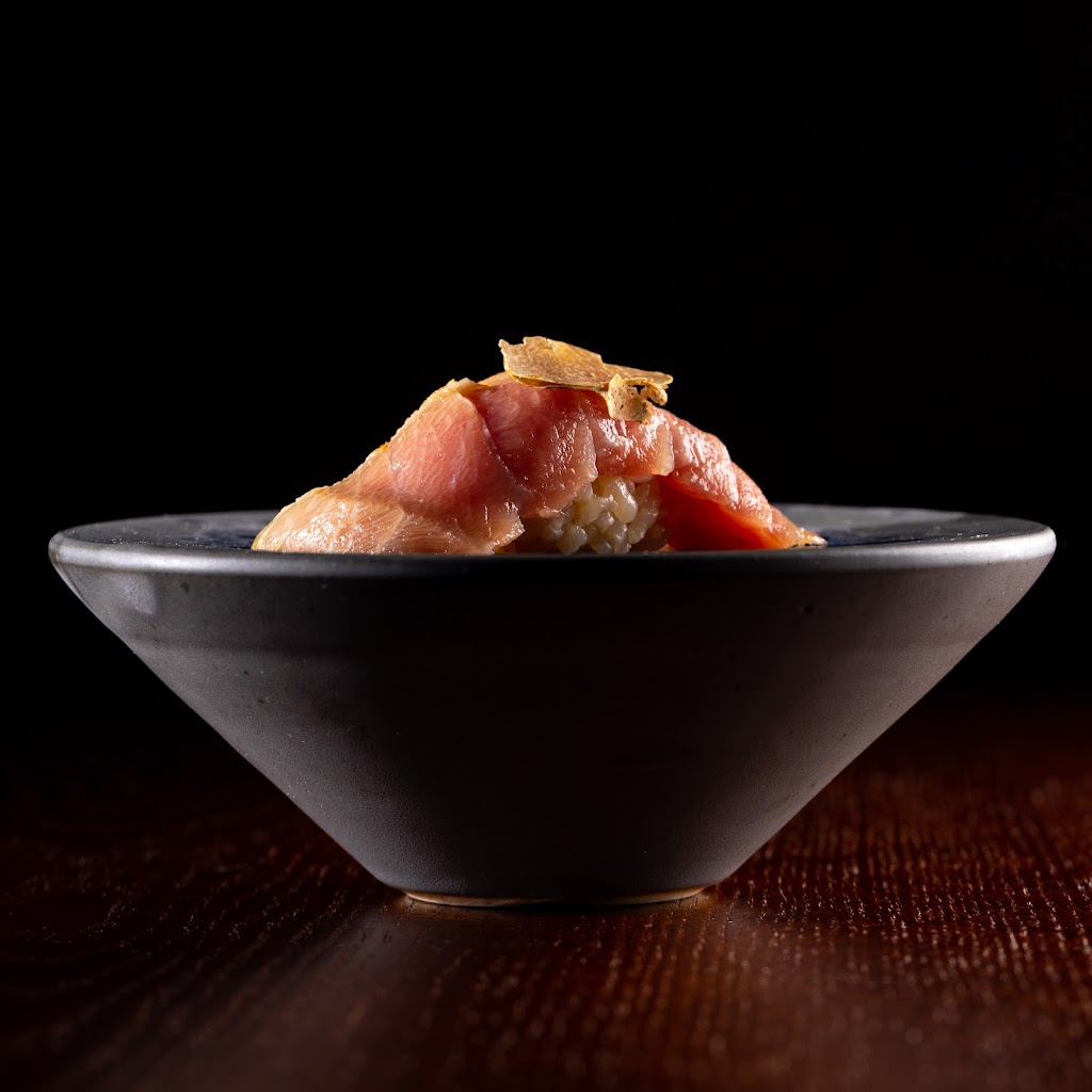 Nomad Sushi | restaurant | 440 N Aberdeen St 2nd Floor, Chicago, IL 60642, USA | 3126206217 OR +1 312-620-6217