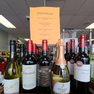 Marketview Liquor | restaurant | 1100 Jefferson Rd, Rochester, NY 14623, USA | 5854272480 OR +1 585-427-2480