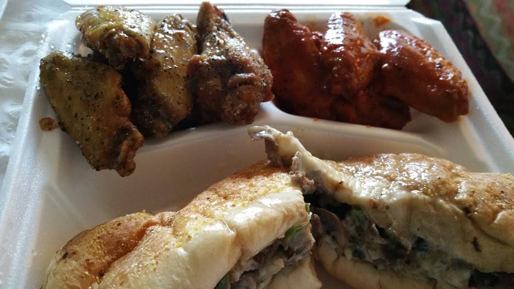 Wild Wing Station - Walzem | restaurant | 5502 Walzem Rd #103, San Antonio, TX 78218, USA | 2104373027 OR +1 210-437-3027