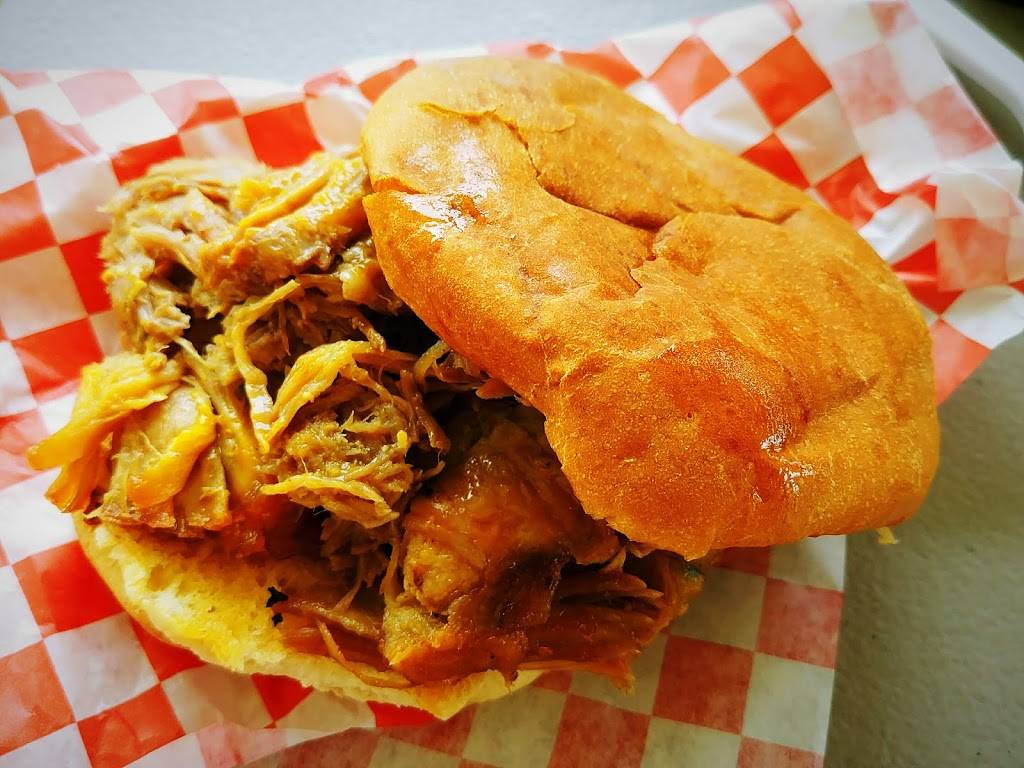 C & K Smokehouse BBQ | restaurant | 12119 US-301, Parrish, FL 34219, USA | 9417761440 OR +1 941-776-1440