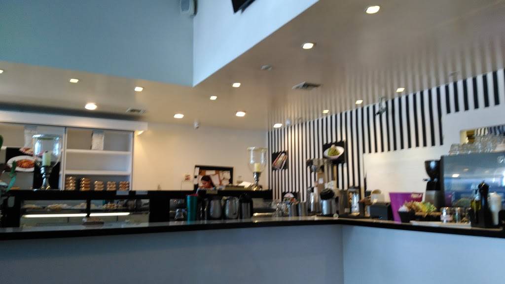 Roladin Restaurant | cafe | 19365 Victory Blvd, Tarzana, CA 91335, USA | 8183453443 OR +1 818-345-3443