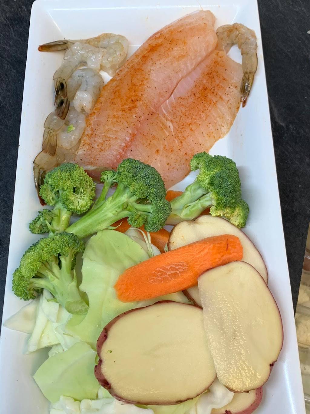 Santos Fish Market | restaurant | 2859 White Plains Rd, The Bronx, NY 10467, USA | 7185470147 OR +1 718-547-0147