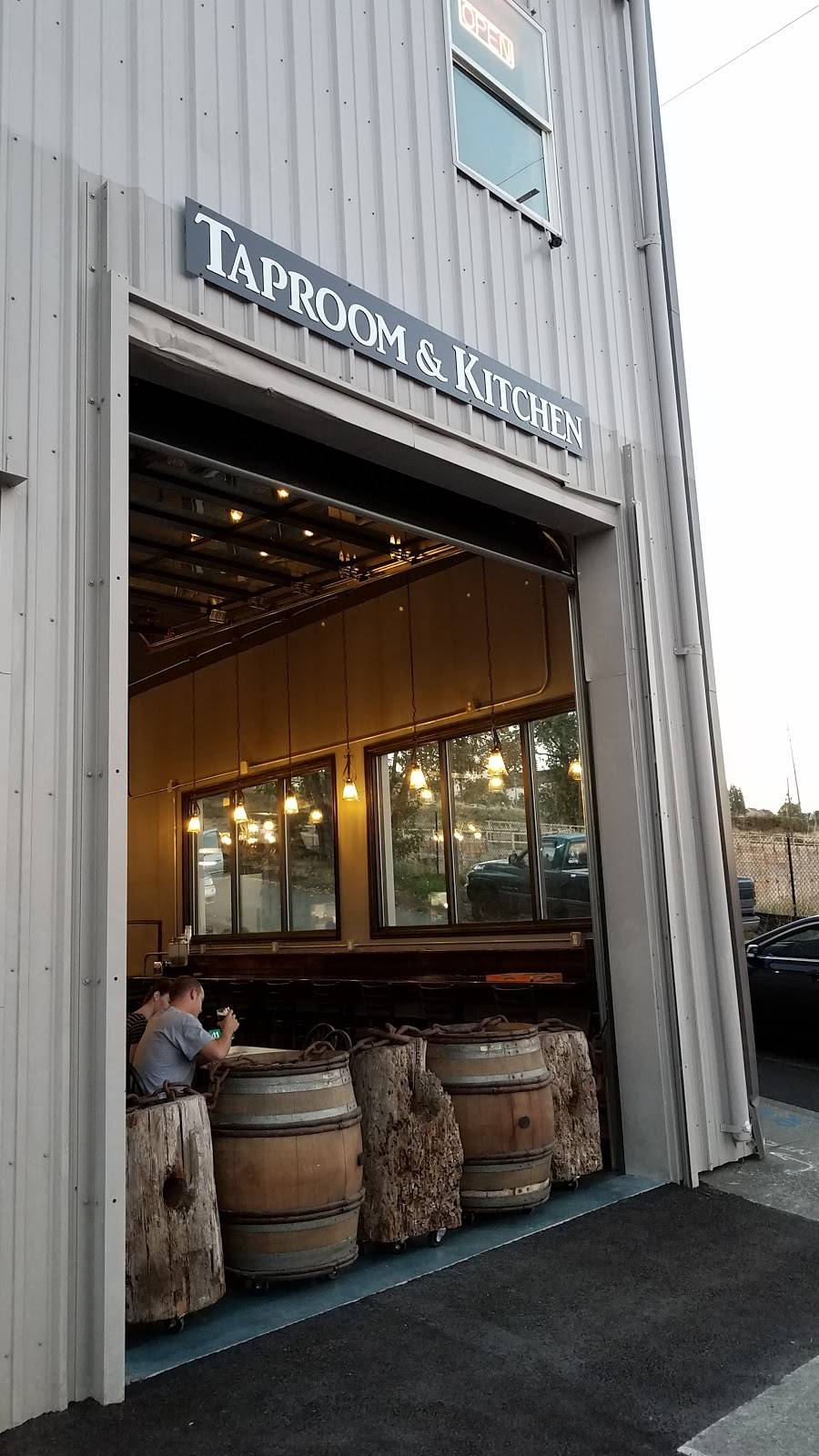 Black Fleet Brewing | restaurant | 2302 Fawcett Ave, Tacoma, WA 98402, USA | 2533271641 OR +1 253-327-1641