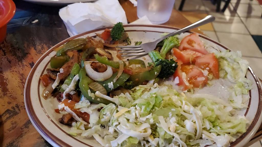 Los Mariachis | restaurant | 2121 Whitesburg Dr # A, Huntsville, AL 35801, USA | 2565335255 OR +1 256-533-5255