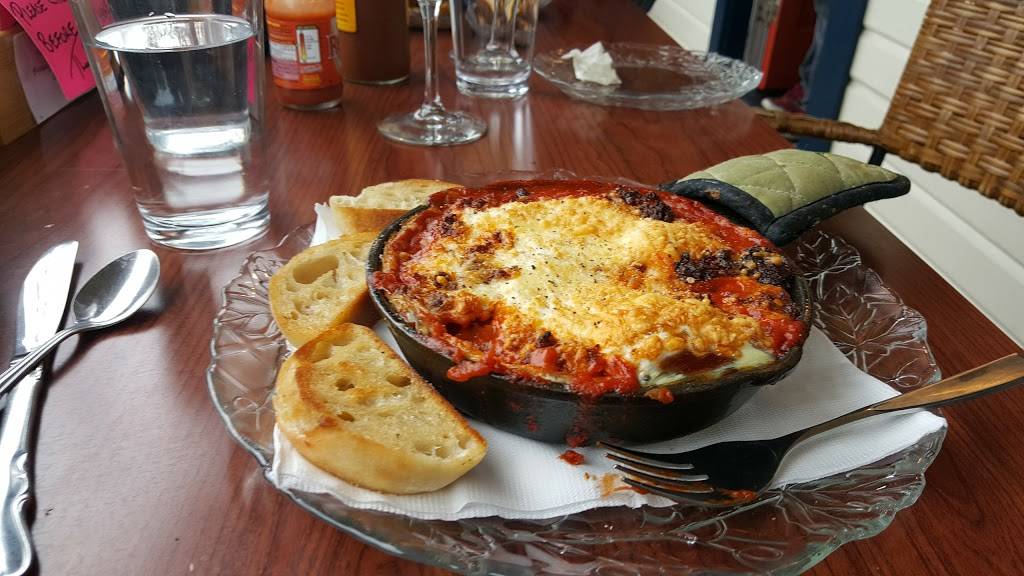 Cynthias | restaurant | 65 Nichols St, Friday Harbor, WA 98250, USA | 3602988130 OR +1 360-298-8130